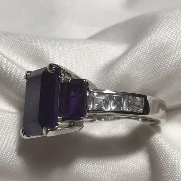 🌹Amethyst with White Topaz Ring Sz 6 & 7